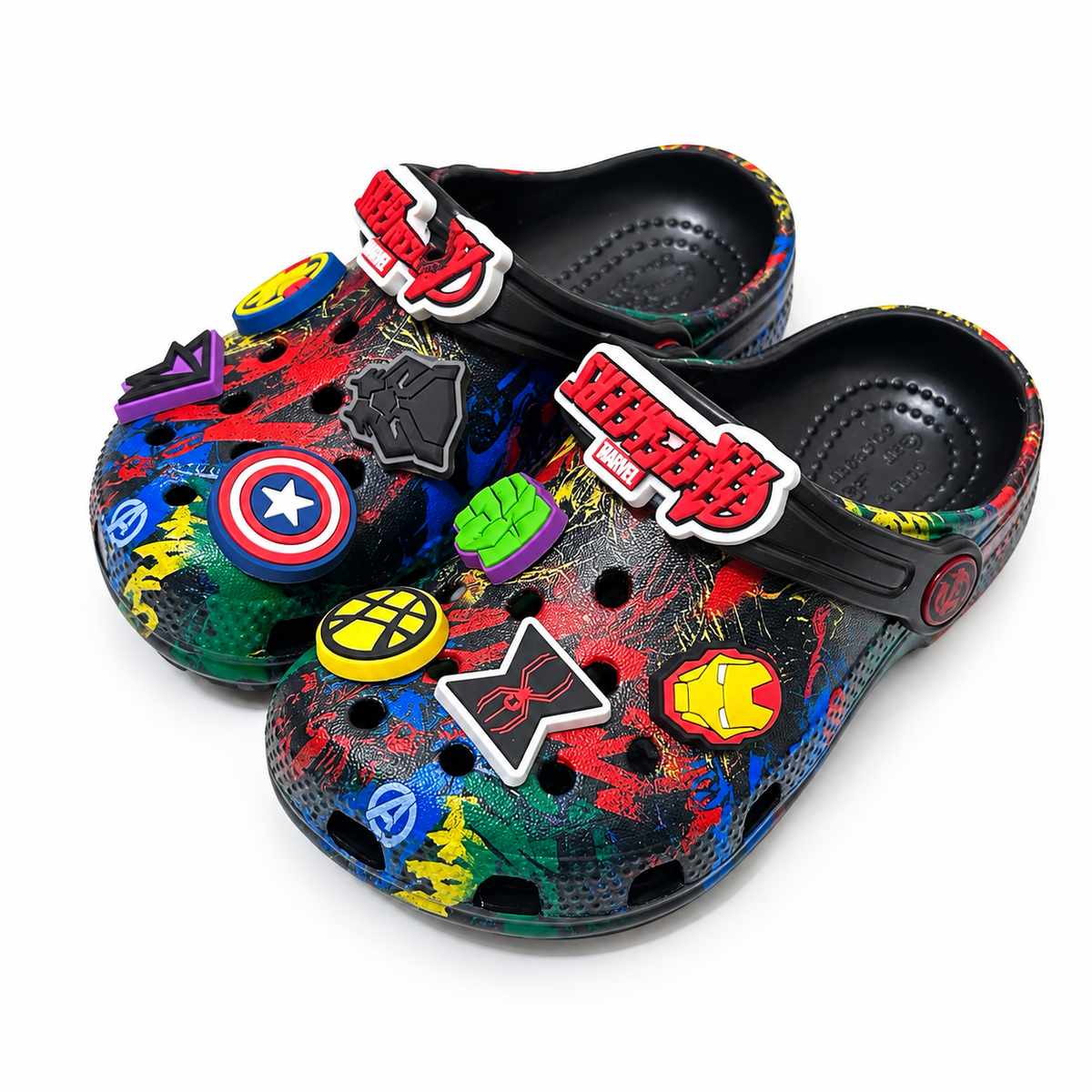 Crocs Marvel Avengers imprimé graffiti noir avec dix Jibbitz Captain America et Iron Man