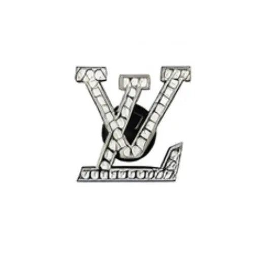 Pin’s Louis Vuitton argent luxe pour Crocs