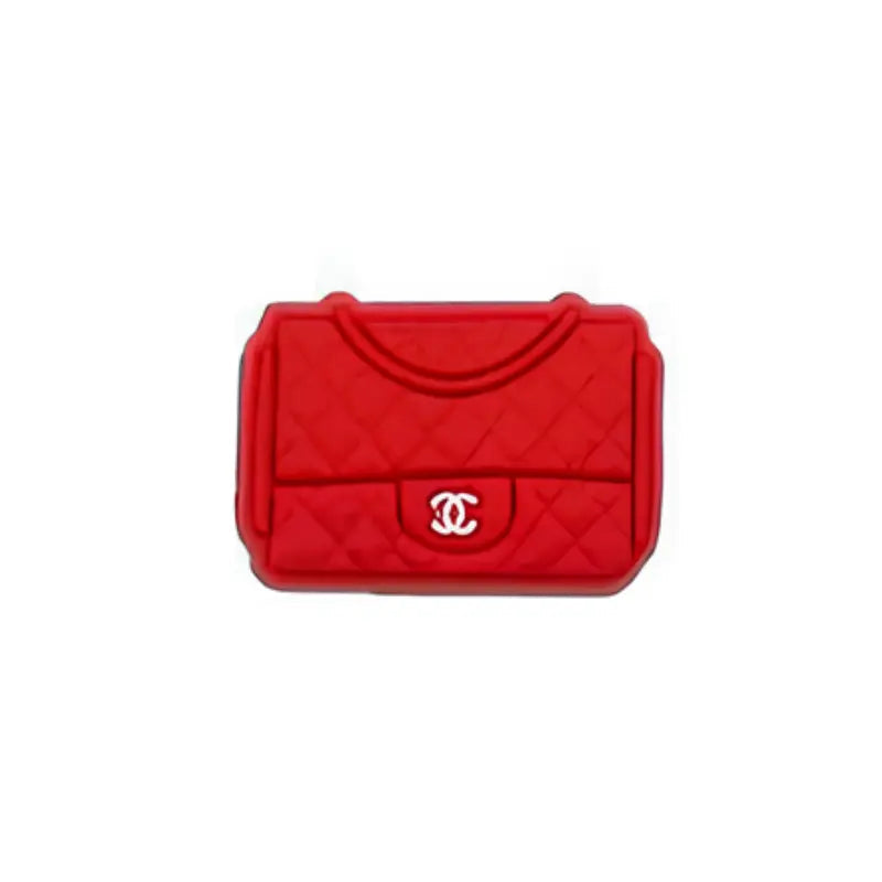 Pin’s sac Chanel rouge pour Crocs accessoire mode femme